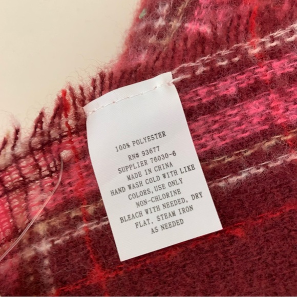 St. John's Bay Pink Multicolored Plaid  Winter / Fall   Scarf 75” x 27” NEW - Picture 5 of 7